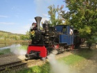 Als erste verlässt die Sequoia den Bahnhof Baumschulsee [13. Oktober 2019]