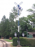 Das Rangiersignal bereichert wieder den Bahnhof Baumschulsee [22. Juni 2019]