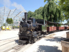 Bei besten Wetter wartet der Dampfzug im Hauptbahnhof auf die nächsten Gäste [30. Maii 2021]