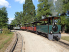 Der Lukas legt im Bahnhof Baumschulsee einen Zwischenhalt ein [4. September 2021]